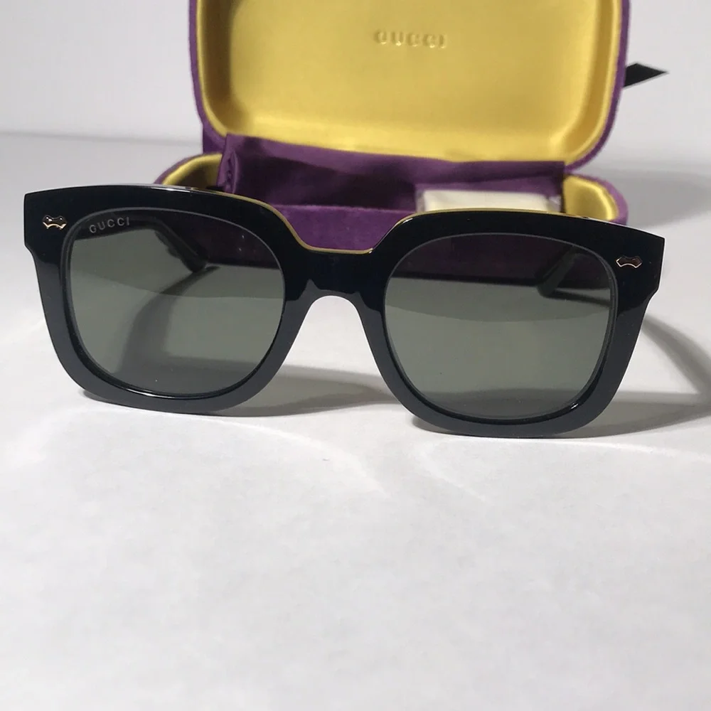 New Authentic Gucci GG0912S 001 Black Square Sunglasses with Case